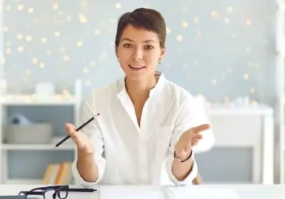 Key Factors in Selecting a Private Tutor to Improve French Fluency