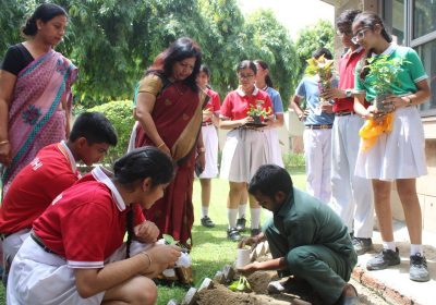 How Schools in Noida Prepare Students for Global Careers 